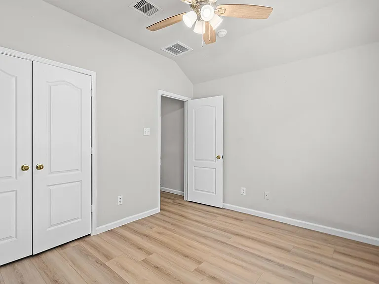 25910 N Lakefair Dr — Photo 23