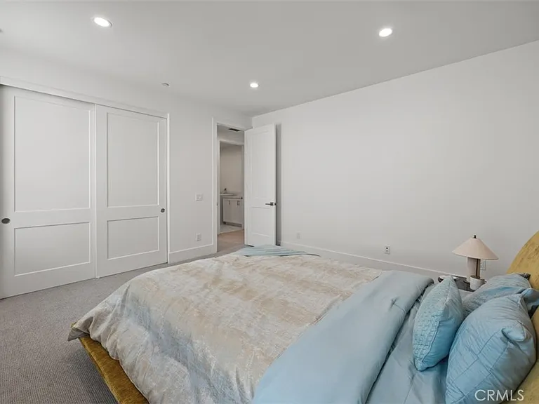 135 Oakstone — Photo 38
