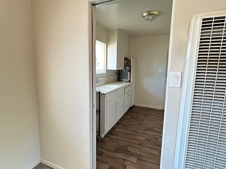 1362 Ulfinian Way #1362 — Photo 6