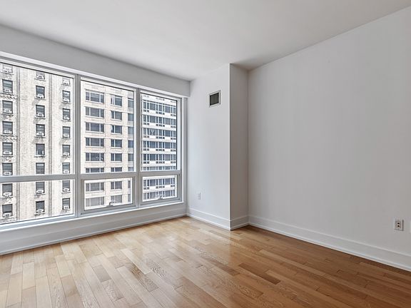 4th image of 350 W 42nd St APT 17E