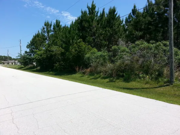 30 Langdon Dr, Palm Coast, FL 32137