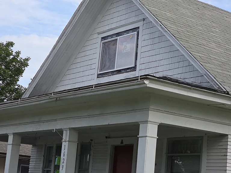 1629 E Pacific Ave #BASEMENT — Photo 1