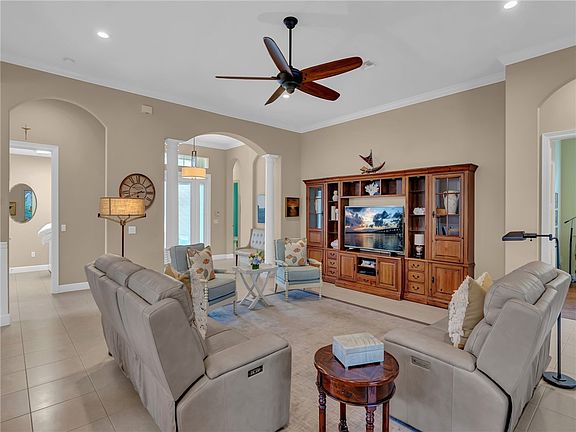 5th image of 1397 W Island Club Sq