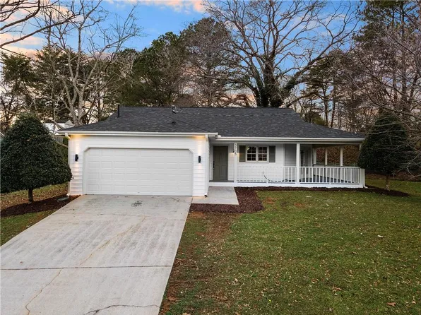 3705 Windy Hill Dr SE, Conyers, GA 30013