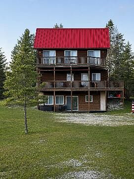 1st image of 355 E Huron Dr