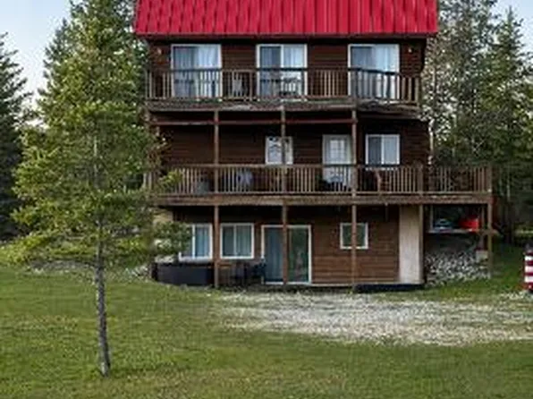 355 E Huron Dr, Bois Blanc Island, MI 49775