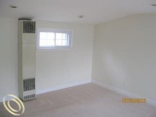 4th image of 2070 Minerva St