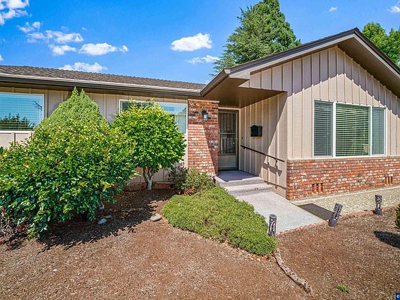 5th image of 3385 Glen Creek Rd NW