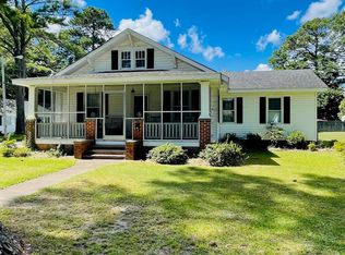 907 Raleigh St, Elizabeth City, NC 27909