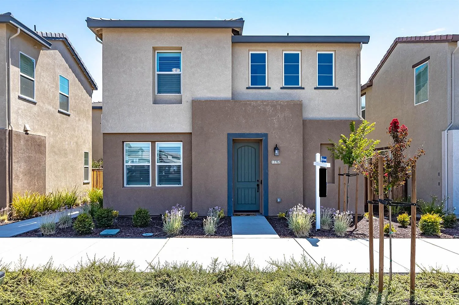 17752 Imperial Dr photo 1