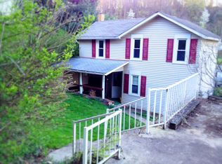 210 Old Mill Rd, Apollo, PA 15613
