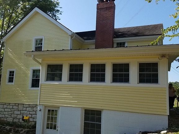 2nd image of 3831 E Dry Fork Rd