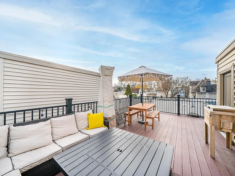 29 Ravine Ave #2 — Photo 15