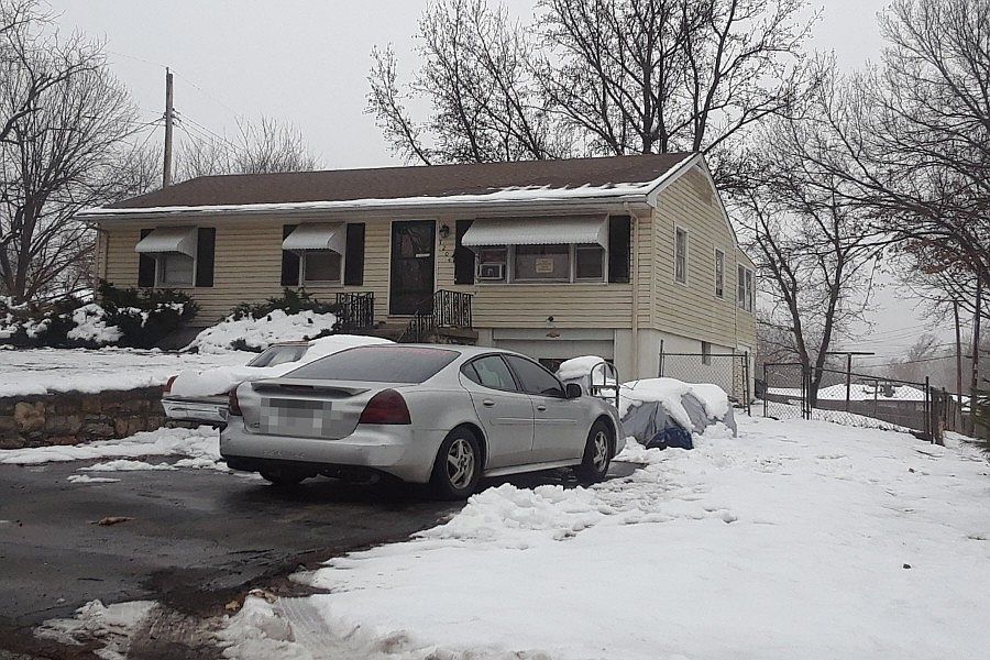 2nd image of 7204 N Forest Ave