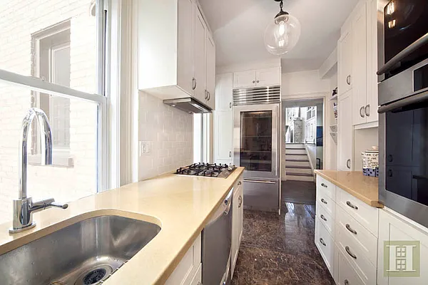 Sold by Halstead Real Estate | media 24