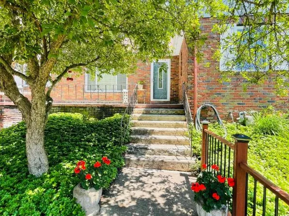 204 Hill St #10, Warren, PA 16365