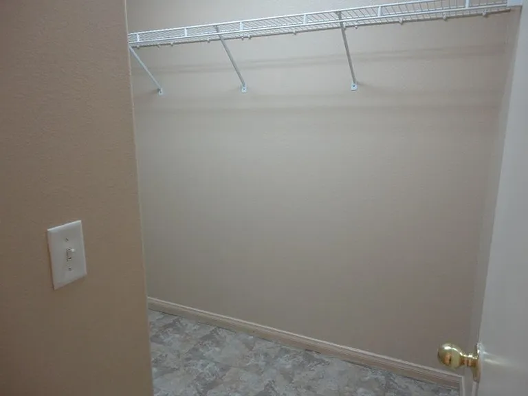 3365 Eagle Bend St — Photo 10