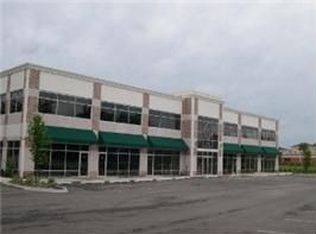 2572 Adamsway Dr, Aurora, IL 60502