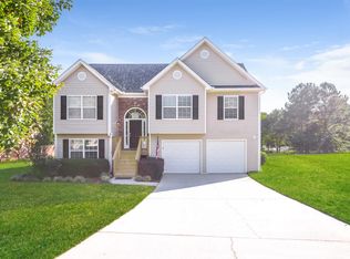 517 Hamlet Dr, Loganville, GA 30052