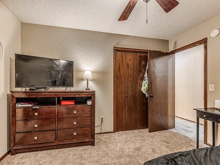 6204 SE 56th St — Photo 28