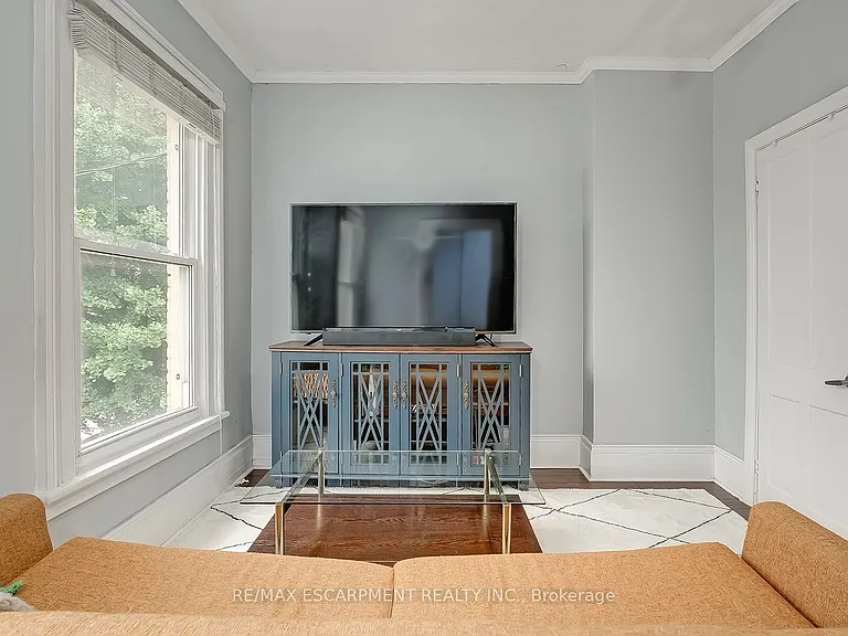87 Colbourne St #2 — Photo 14