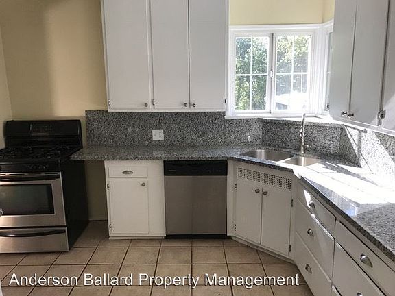 4th image of 3604 Anderson Ave