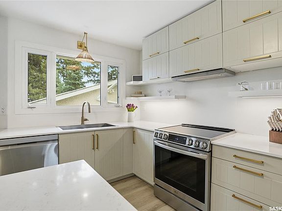 5th image of 41 Red River ROAD