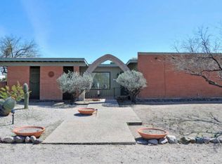 9122 E Indian Hills Rd, Tucson, AZ 85749