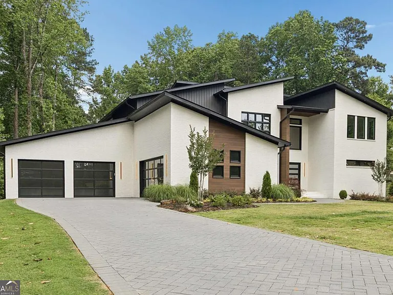 1000 Clementstone Dr NE — Photo 38
