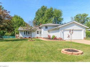188 W Overlook Dr, Eastlake, OH 44095