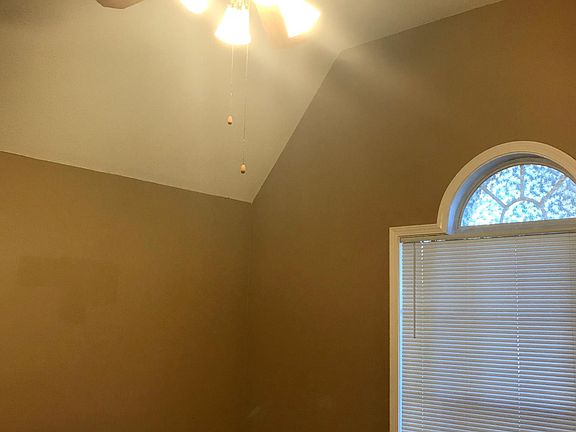 5th image of 2161 Berry Garden Cir W