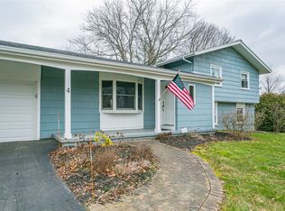 4 Tall Acres Dr, Pittsford, NY 14534