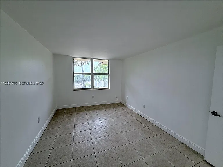 1800 Sans Souci Blvd #426 — Photo 8