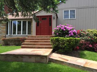185 Pinewood Rd, Hartsdale, NY 10530