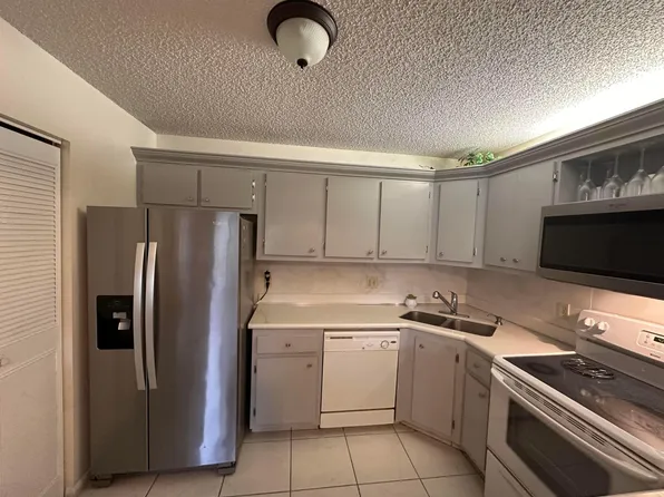 5991 Whispering Pine Way #C-2, Greenacres, FL 33463