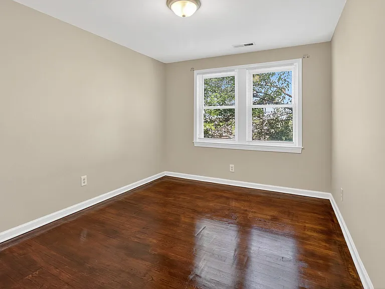 3814 Erdman Ave — Photo 8