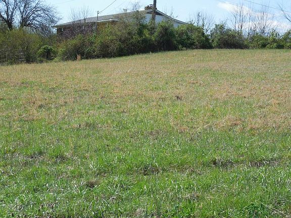 5th image of 119 Clarksdale Cir