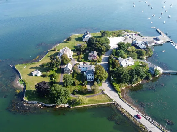 78 Pier Road, Kennebunkport, ME 04046