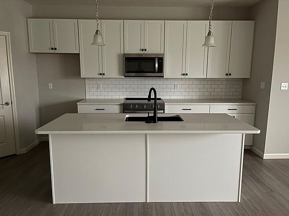3rd image of 2 Mulford Lane St #2