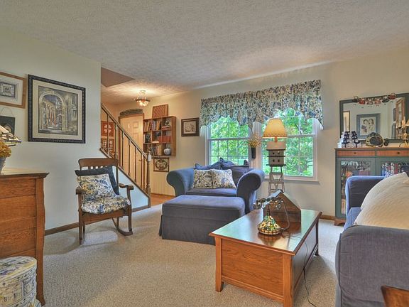 5th image of 2411 Dorothy Ln