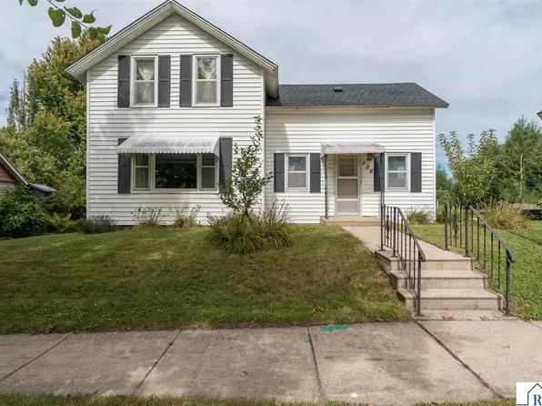 106 W South St, Janesville, MN 56048