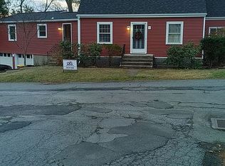 16 Hillcrest Rd, Latham, NY 12110