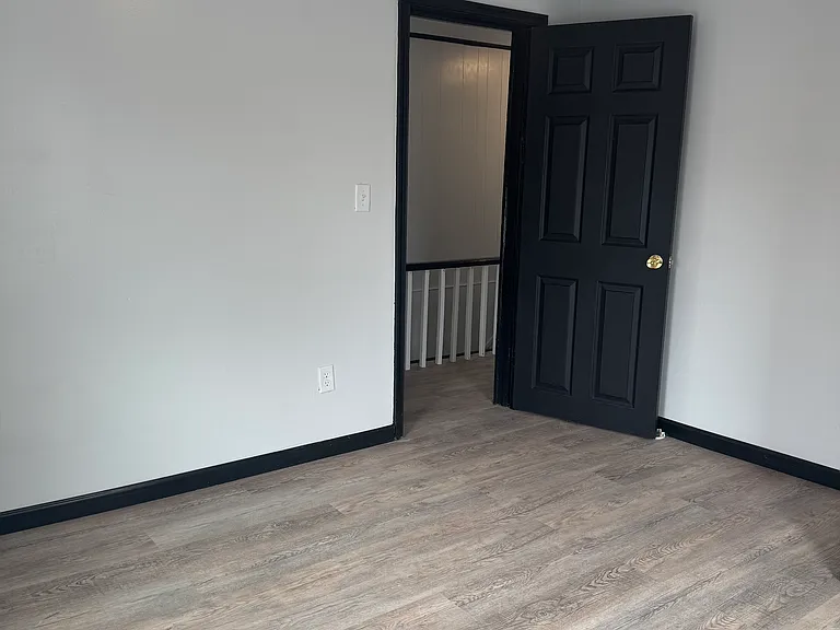 3rd spacious upstairs bedroom