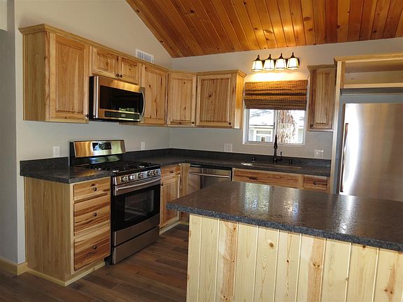 3rd image of 113 Winding Ln