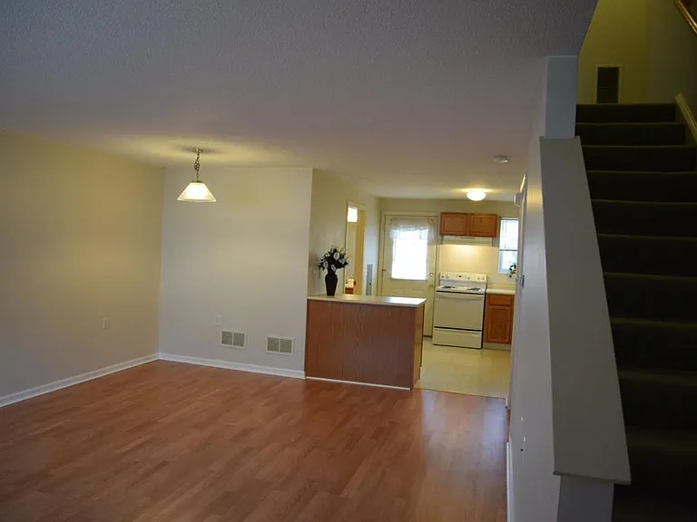 24 Meadowrue Dr #24 — Photo 6