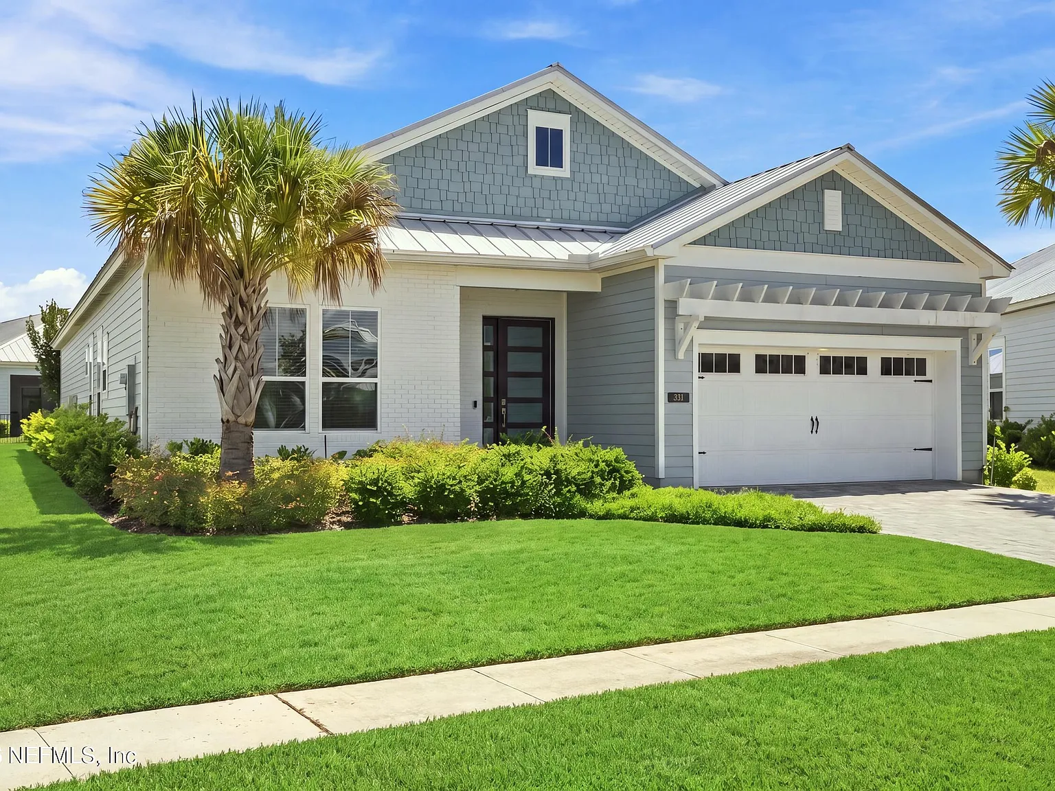 3 bed, 3.0 bath, 2330 sqft, $3,925 — Photo 1