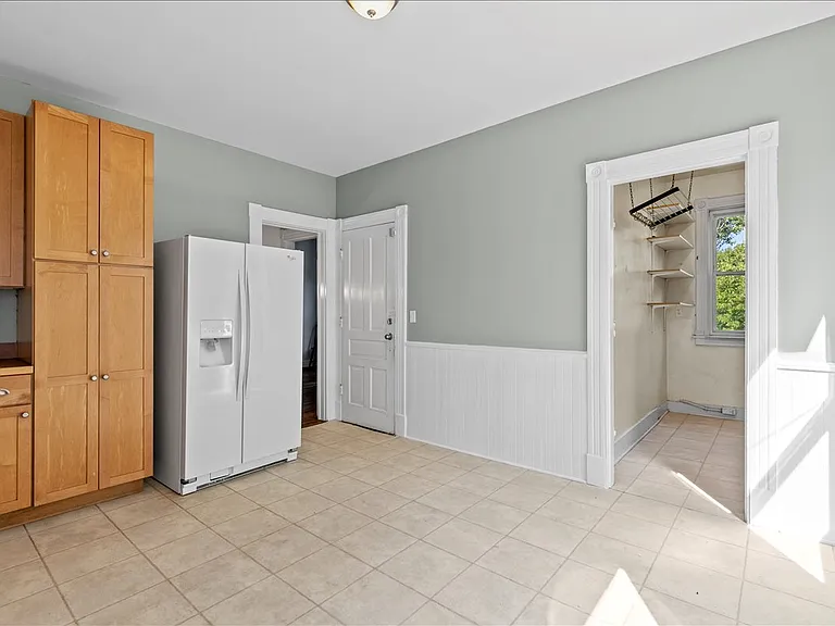 171-173 Norton St #2 — Photo 3