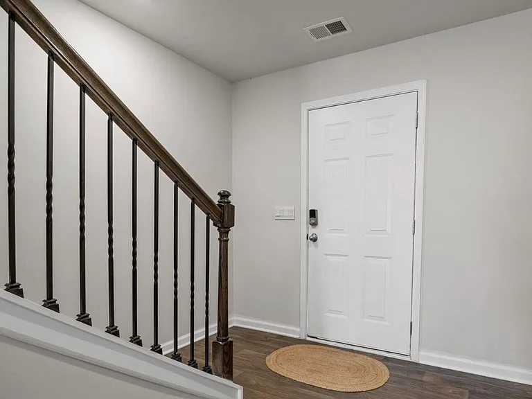 4389 Remington Ave — Photo 3