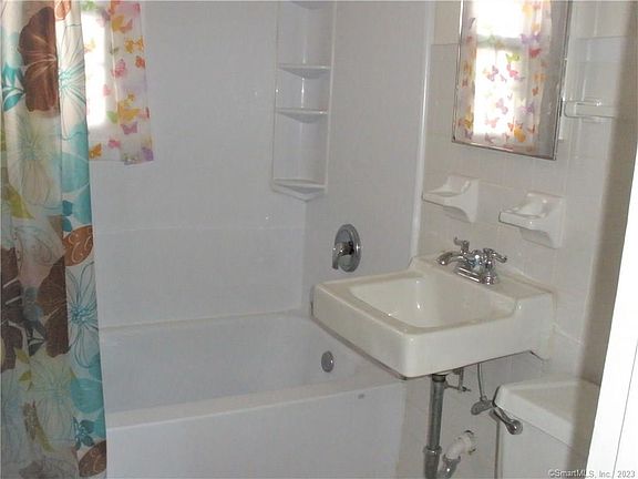 5th image of 2475 Summer St APT 1I