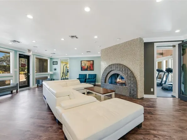 935 La Posada Dr Unit 126, Austin, TX 78752